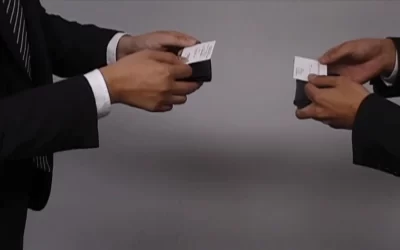 Bagaimana Baiknya Cara Bertukar Kartu Nama ?